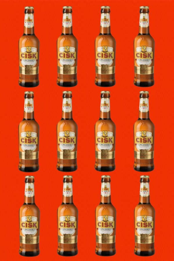 12 Cisk Pilsner Premium Bier in der Flasche, 0,33l