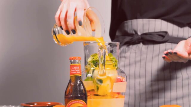 Kinnie Punch, ein Sommer-Coktail mit Wodka und Orangensaft